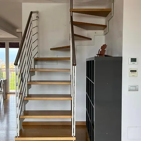 Penthouse - Skyline View Apartment