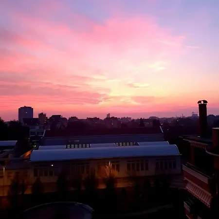 Penthouse - Skyline View Apartment *